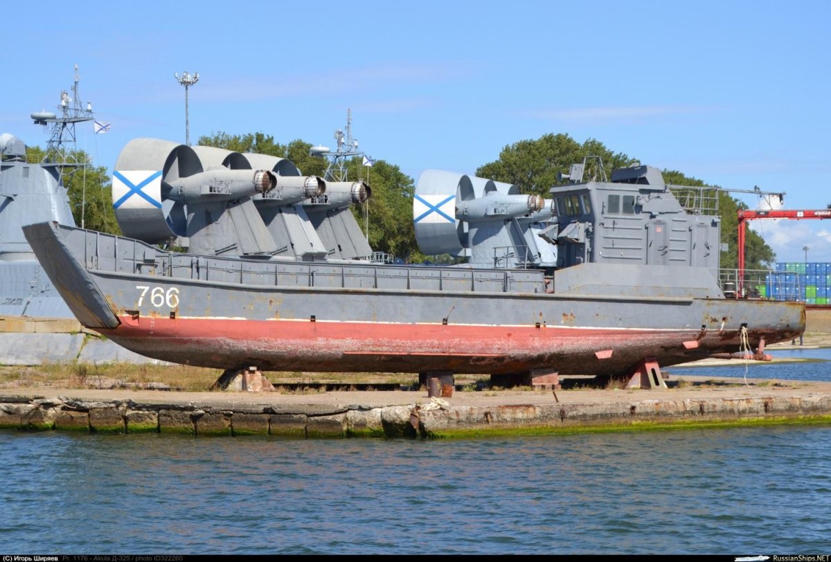 Десантный катер проекта 1176 акула