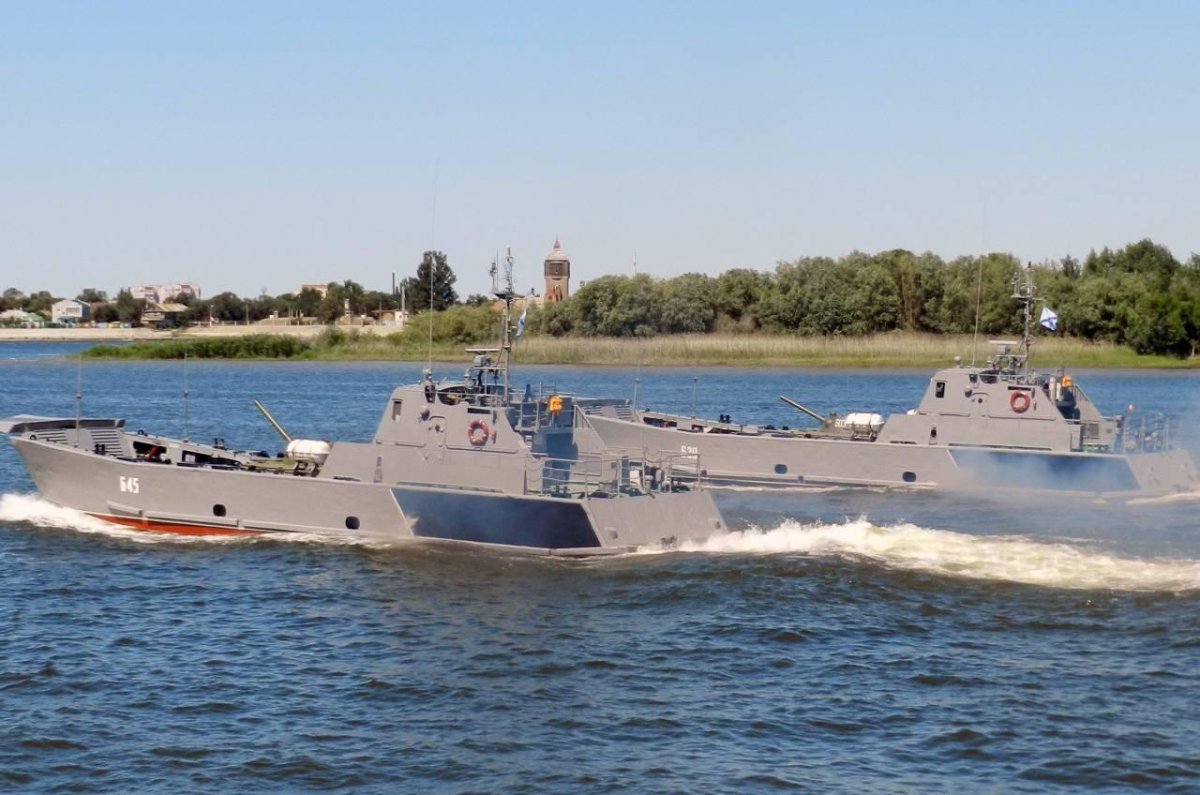 Десантный катер 11770