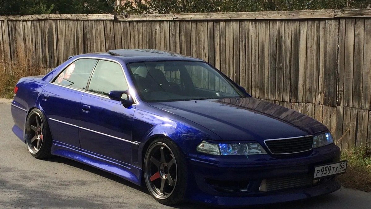 Toyota Chaser te37