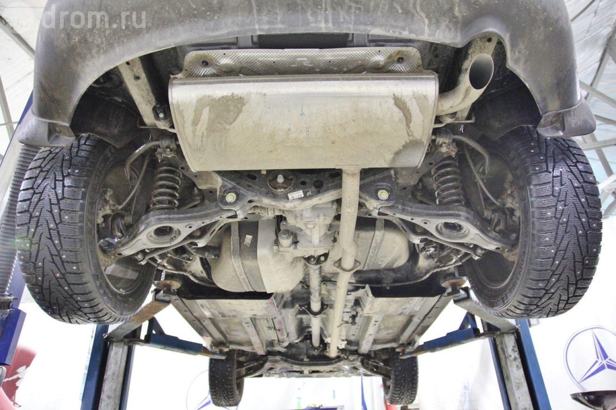 Kia Sportage 2 снизу