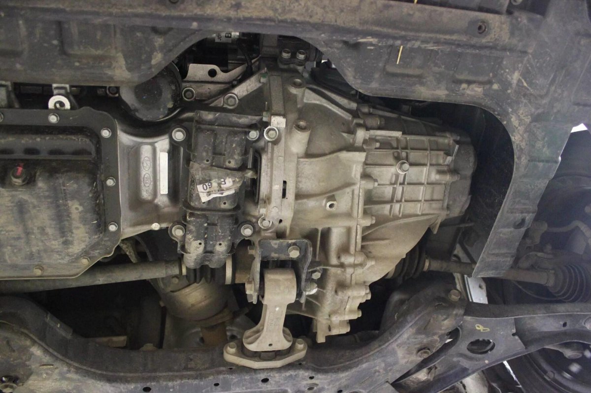 Kia Ceed 2010 двигатель снизу