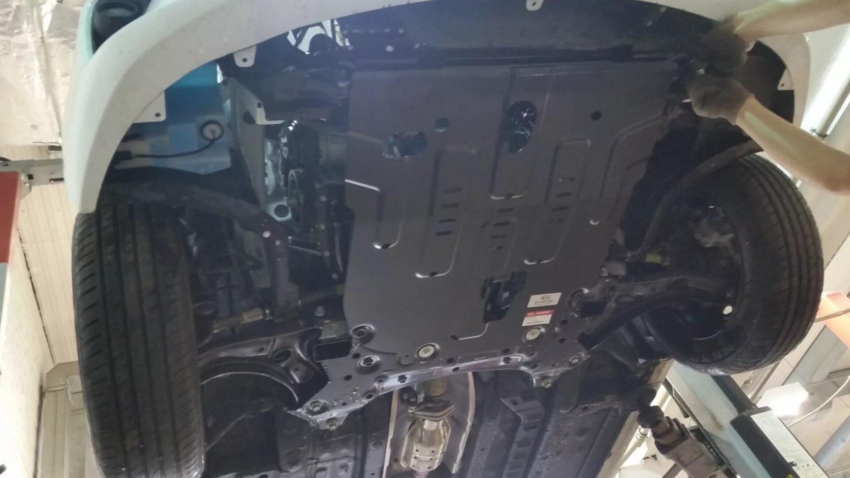 Kia Rio 2015 днище