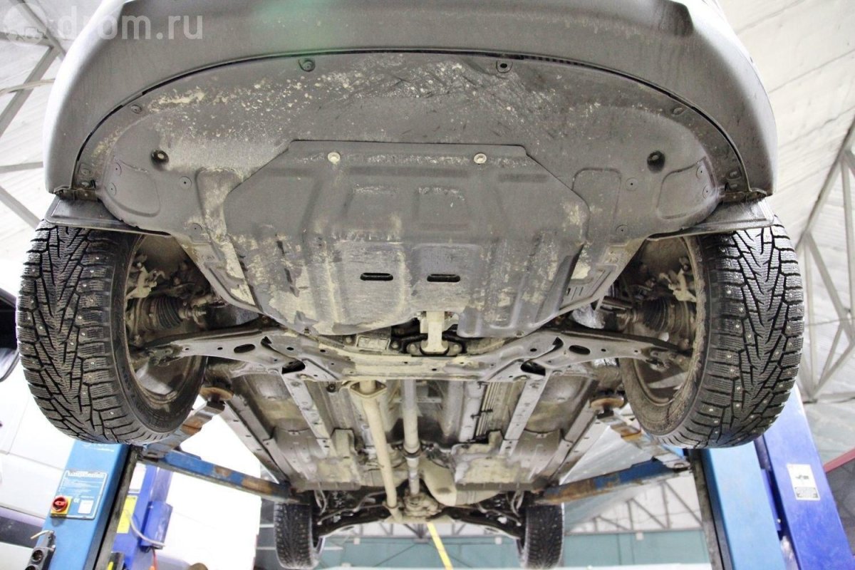 Kia Sportage 3 днище