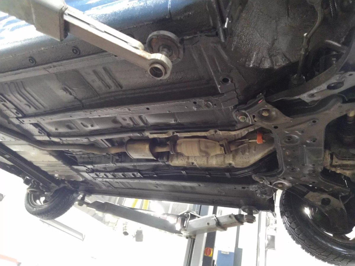 Днище Киа Венга