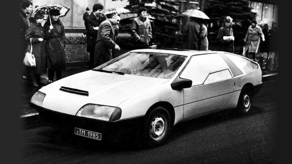 Геннадий Хаинов Лаура