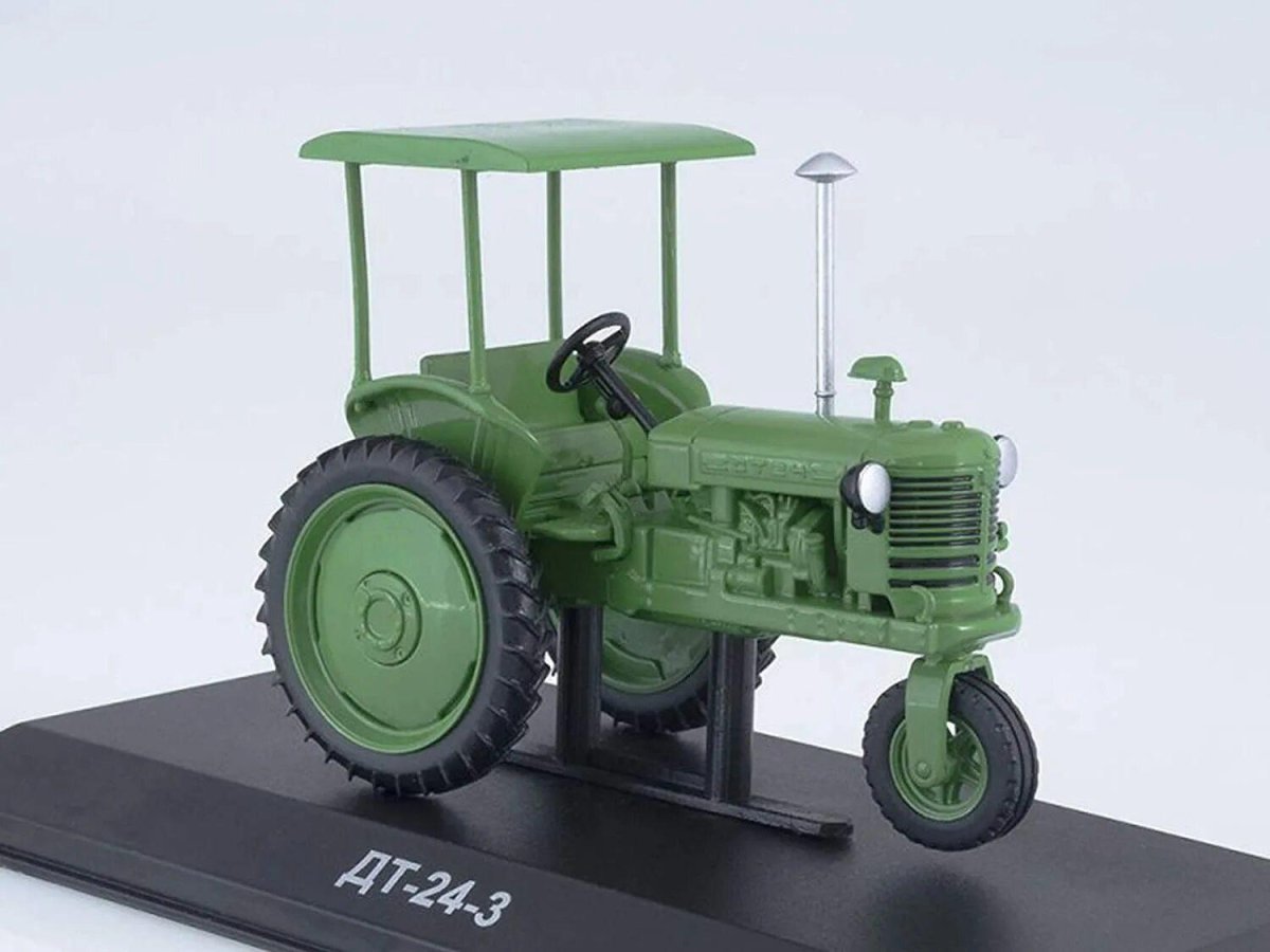Трактор ДТ-24-3