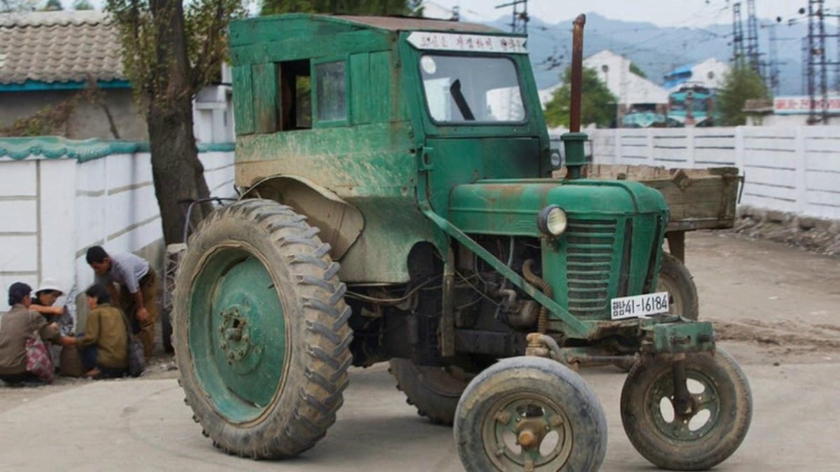 Трактора Северной Кореи