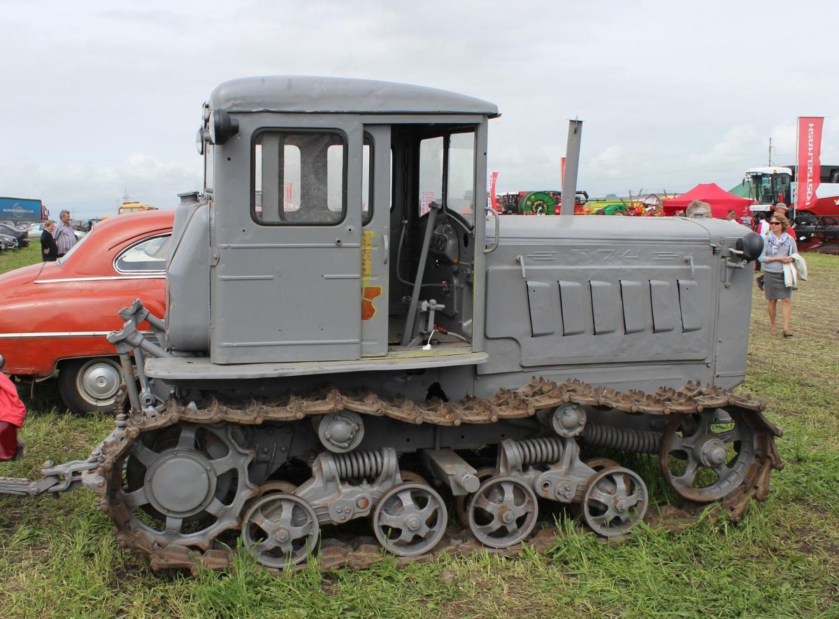 Трактор ДТ.74 дт75