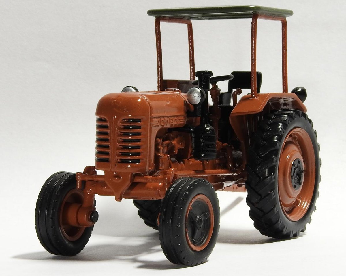 ДТ-20 трактор