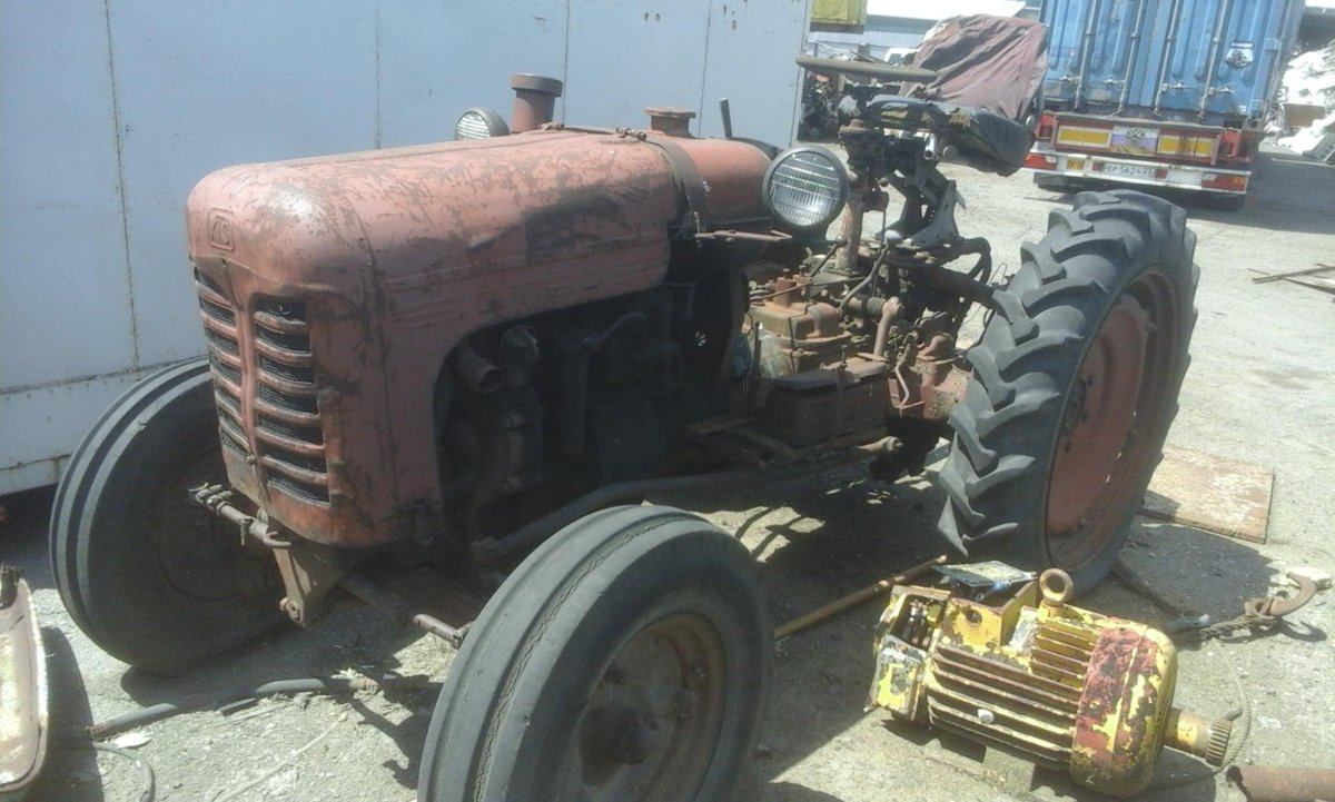 ДТ-20 трактор