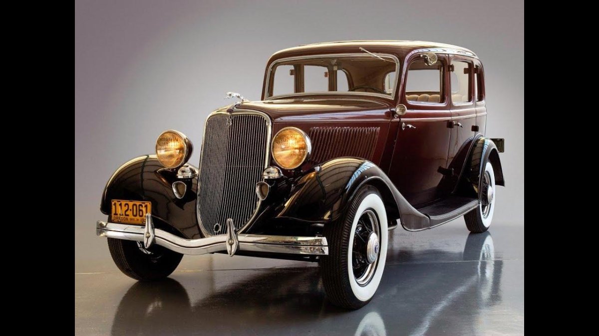 1933 Ford model 40 Deluxe Fordor