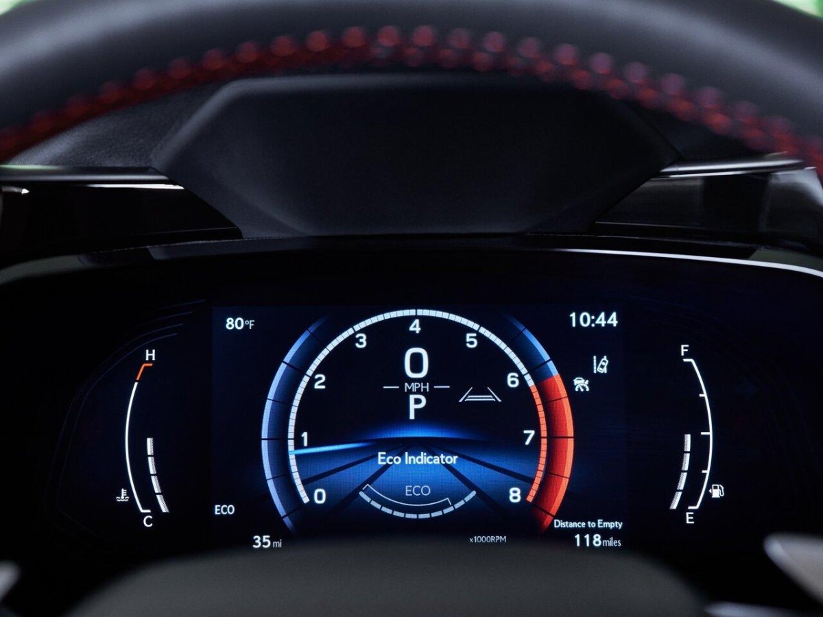 Lexus NX приборная панель