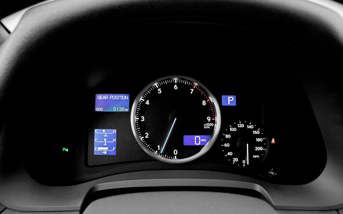 Приборная панель Lexus ISF