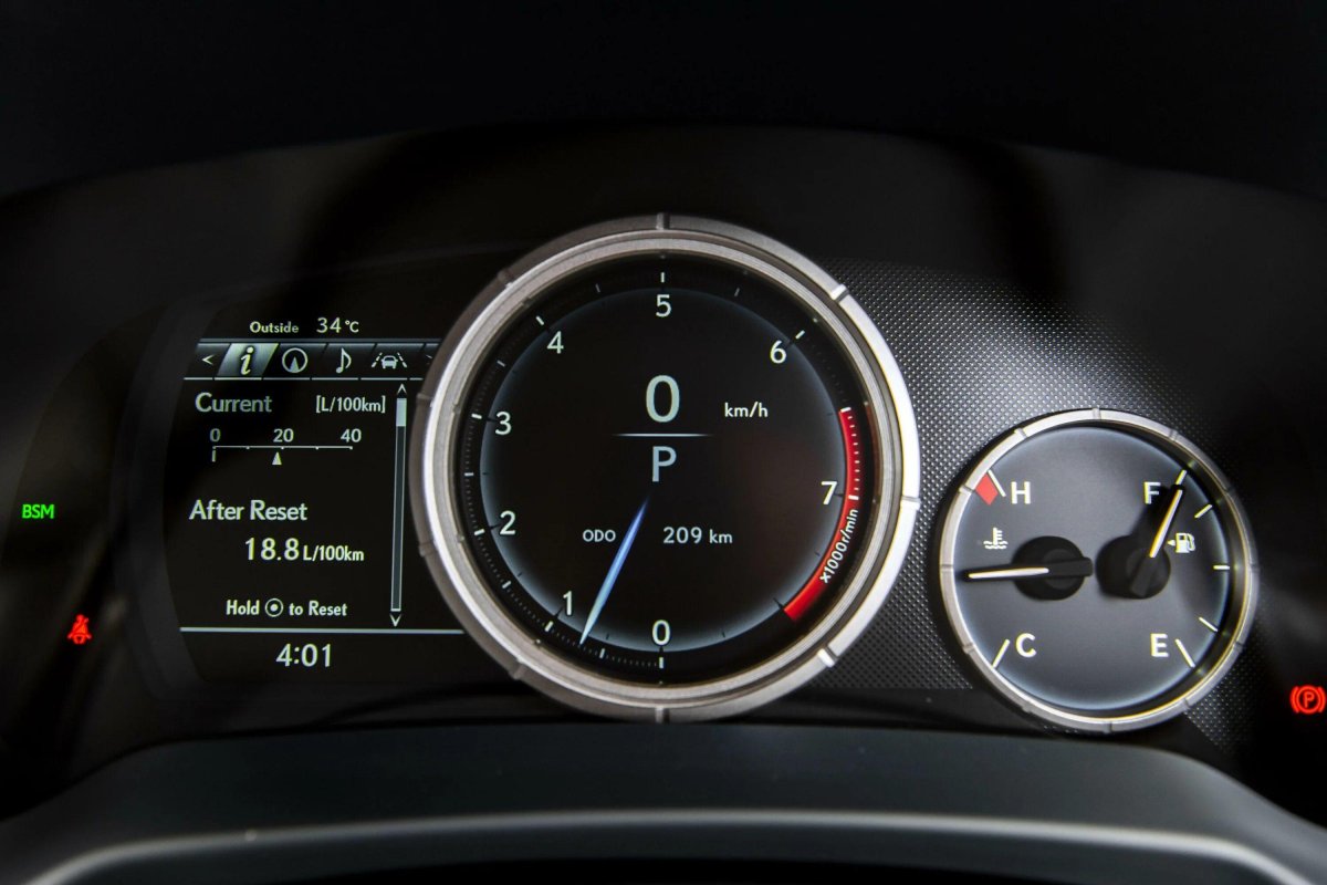 Панель приборов Лексус rx350