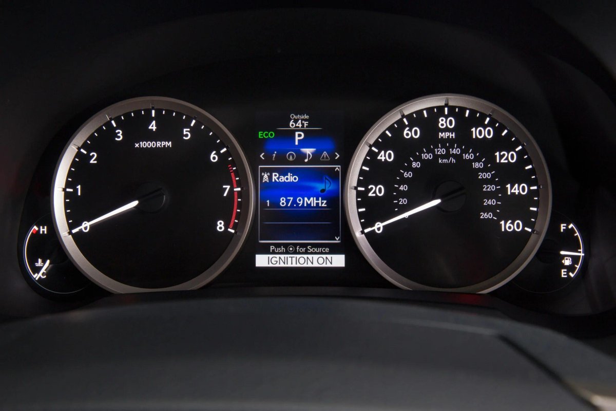 Приборная панель Лексус is300