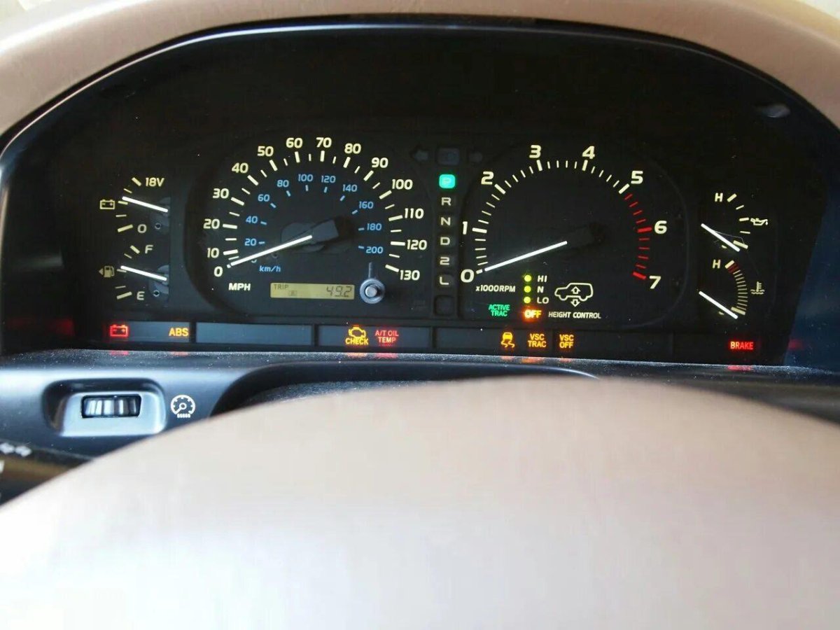 Панель приборов Лексус lx470