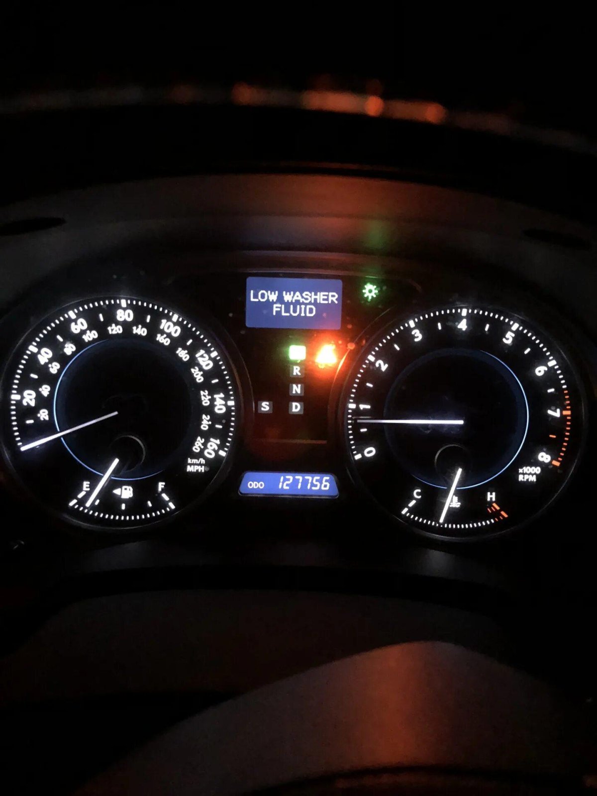 Приборка Lexus is250