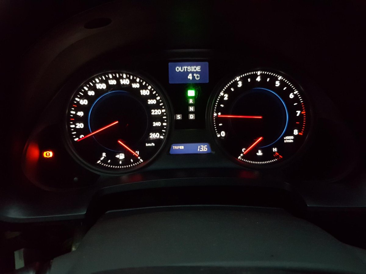 Лексус ИС 250 панель приборов