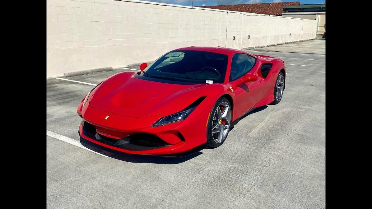 Ferrari f8 tributo цвета