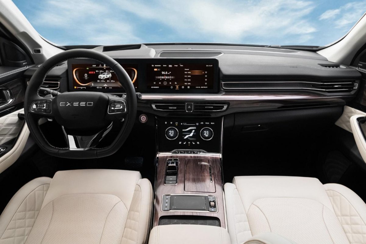 Exeed VX 2022 салон