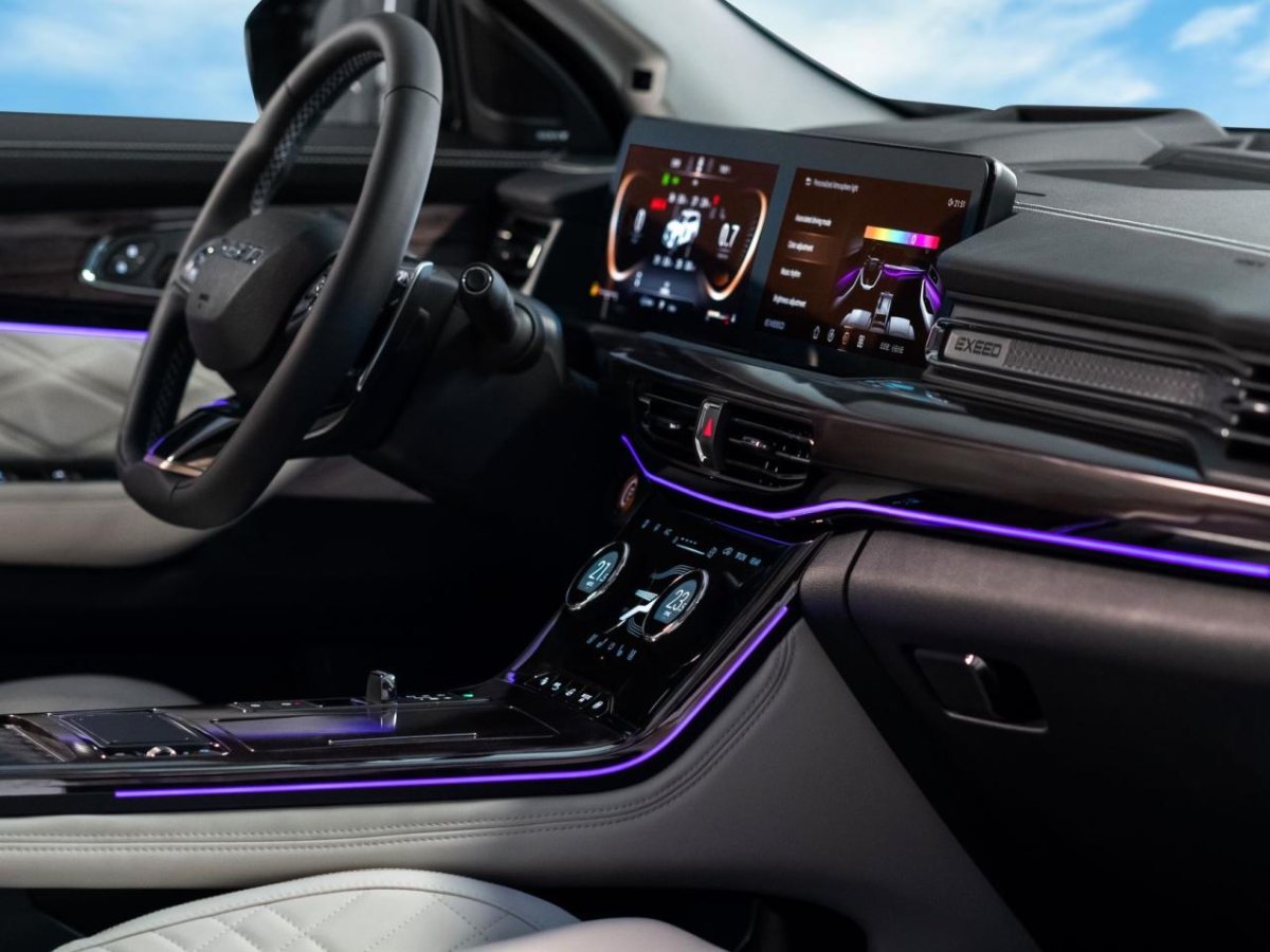 Exeed VX 2022 интерьер