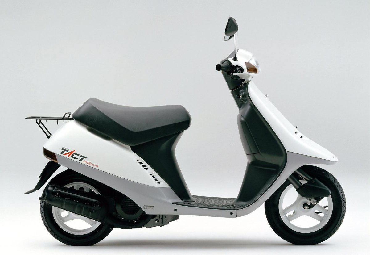 Скутер Honda Tact af 16