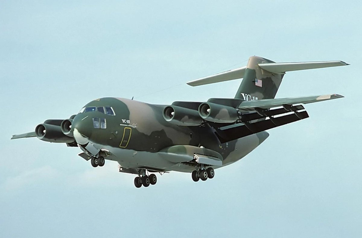 Транспортный самолёт макдоннелл Дуглас
