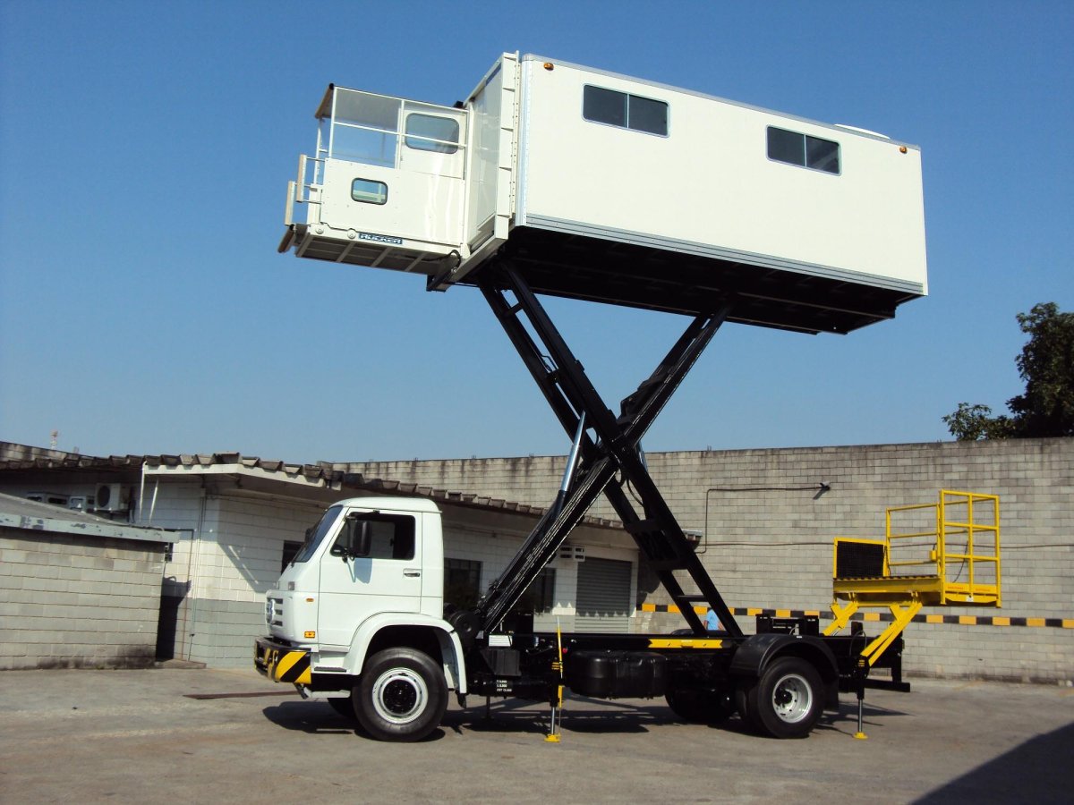 КАМАЗ 4308 амбулифт