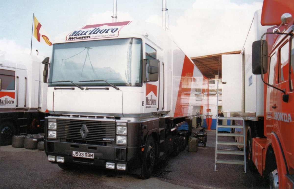 Renault Magnum MCLAREN f1 Motorhome