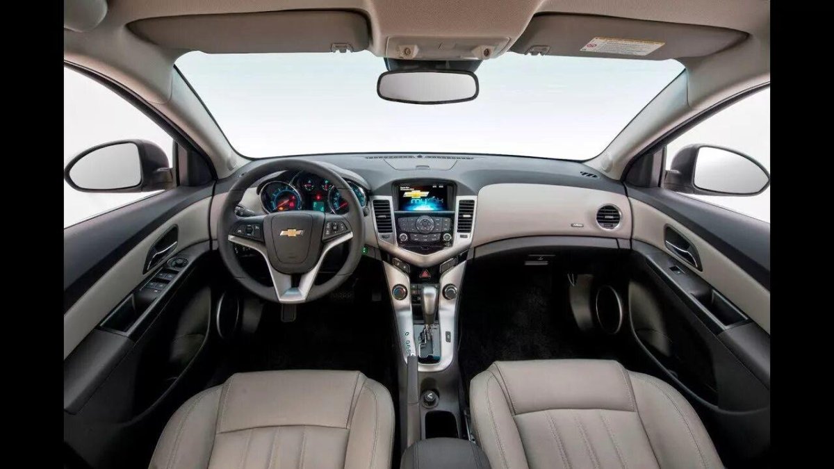 Chevrolet Cruze LTZ 2014 салон