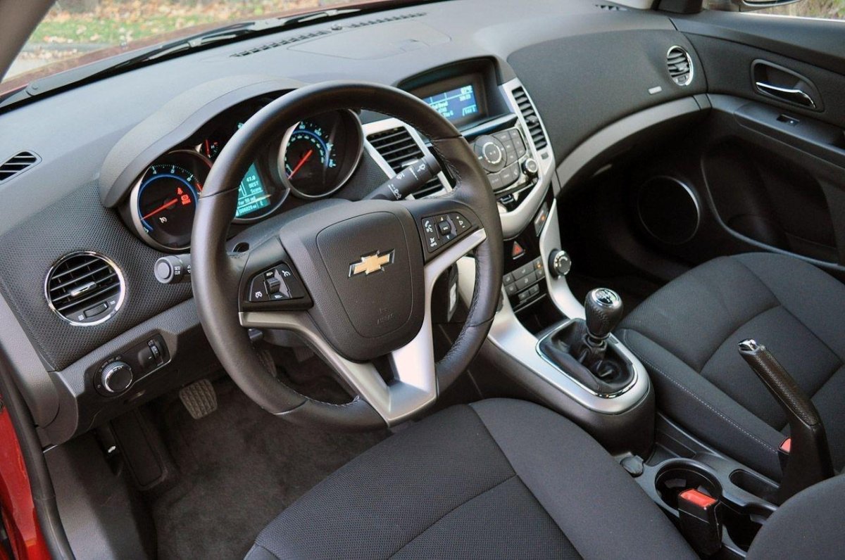 Chevrolet Cruze 2012 салон