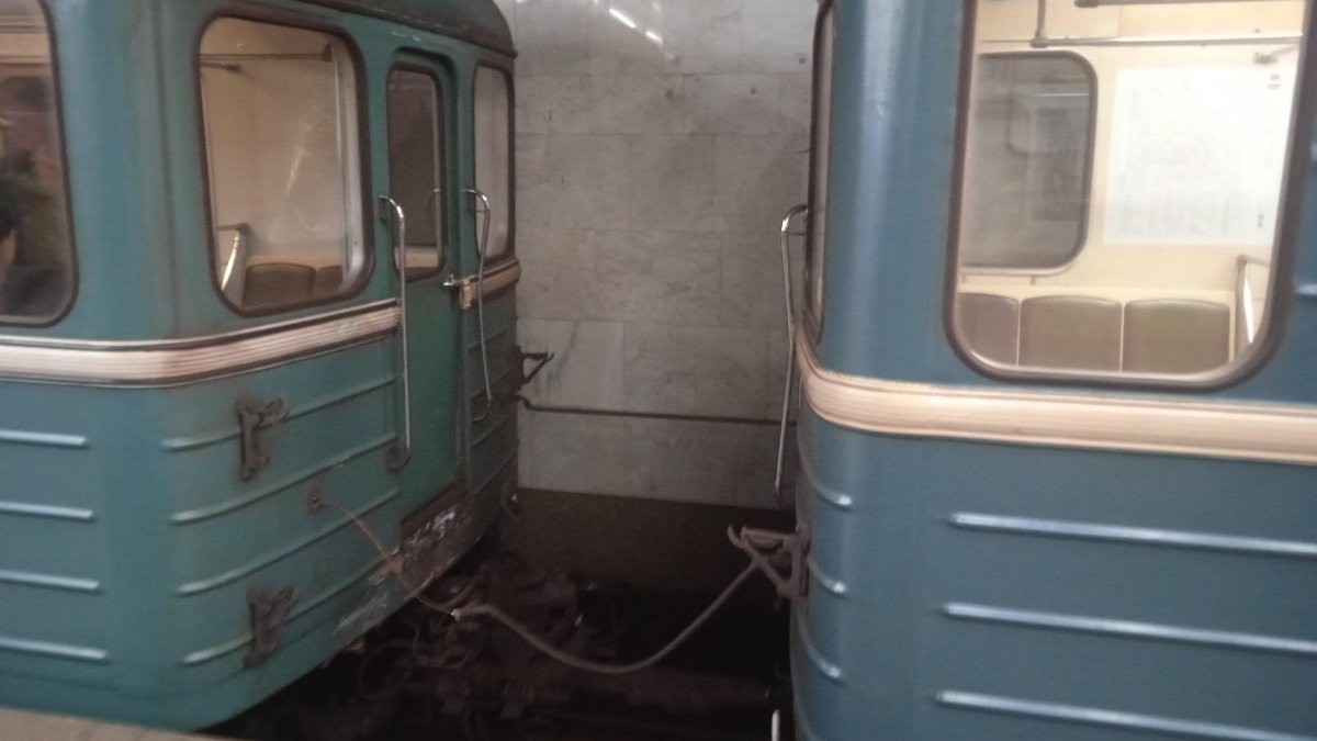 Яуза врезалась в номерной