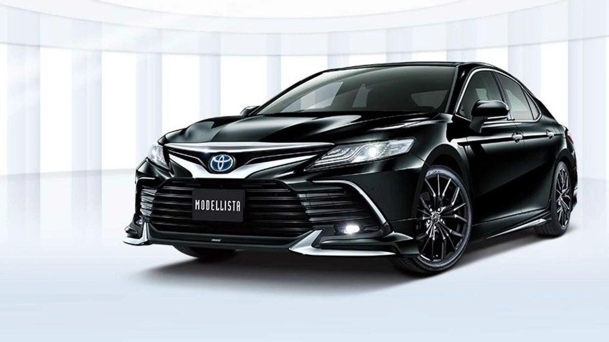 Toyota Camry 2021