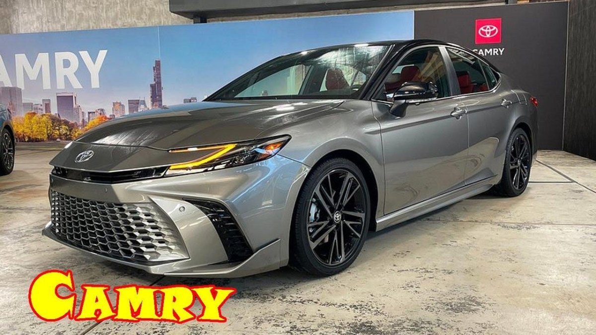 Toyota Camry 2025