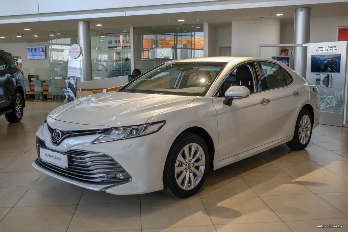 Toyota Camry новая