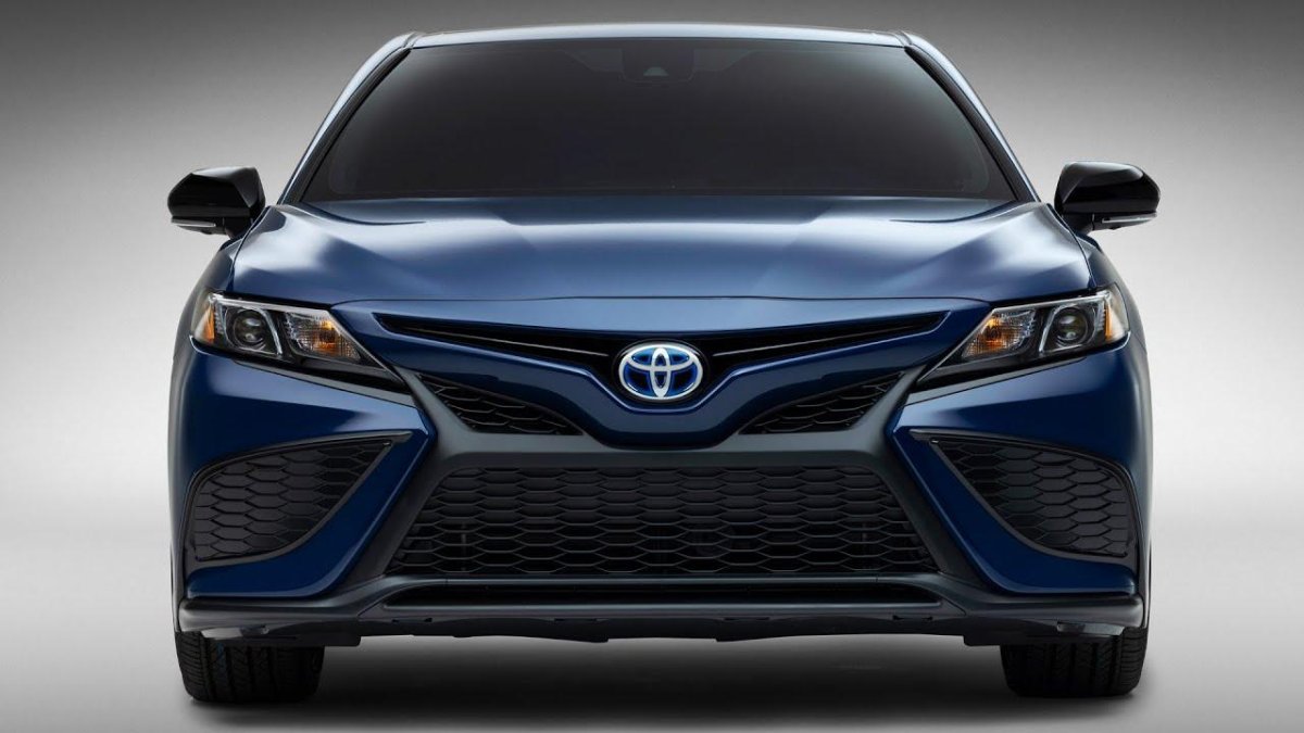 Toyota Camry 2023