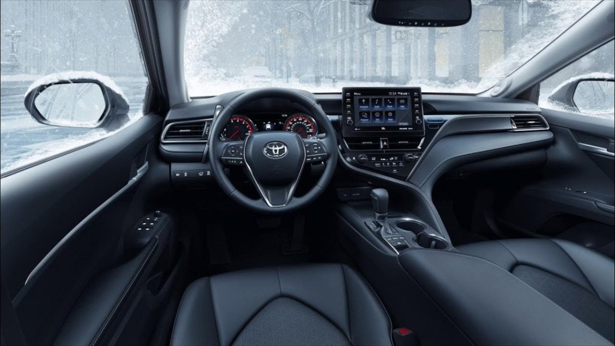 Toyota Camry 2022 салон