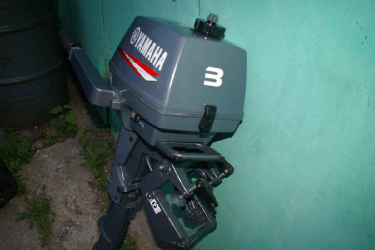 Лодочный мотор Yamaha 3