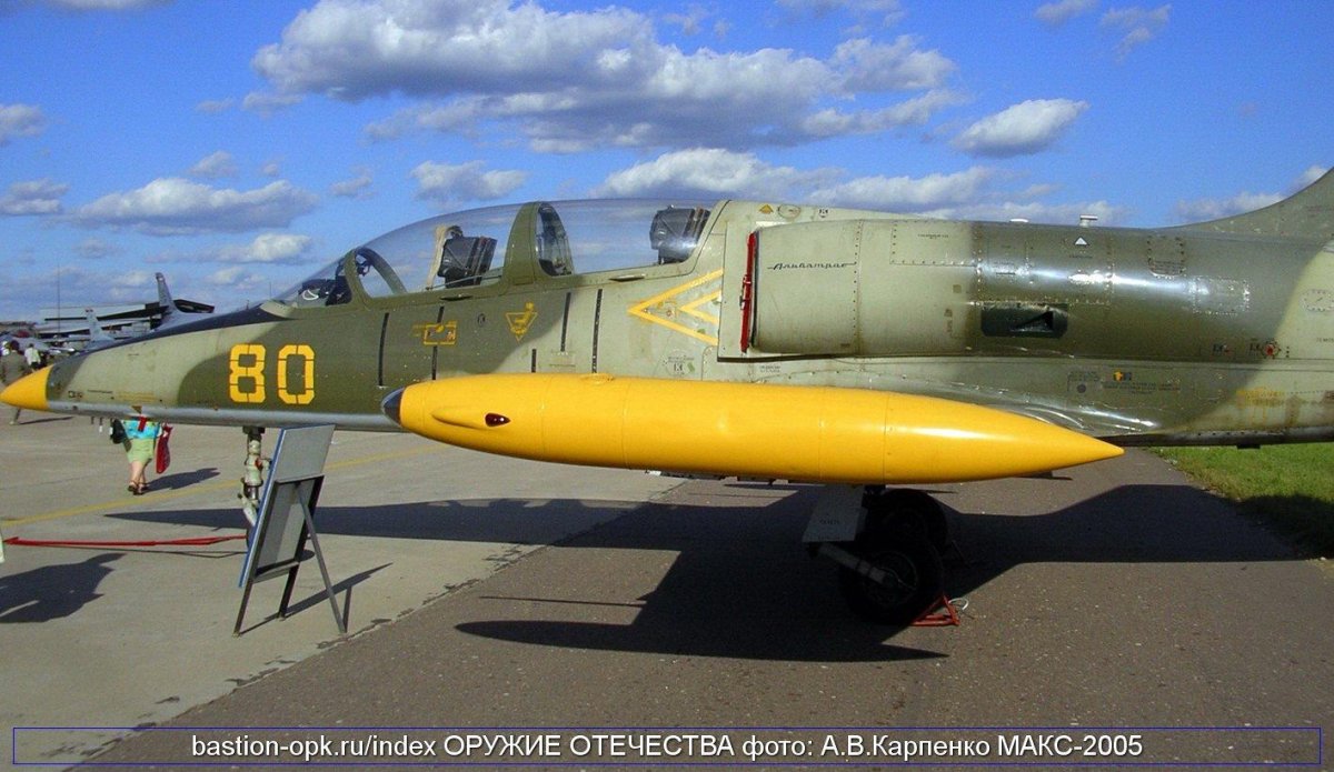 Самолет чешский л 39