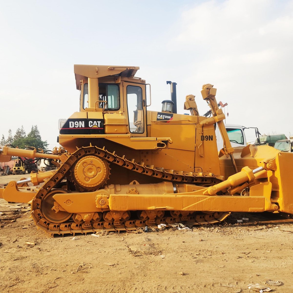 Бульдозер Cat d9r