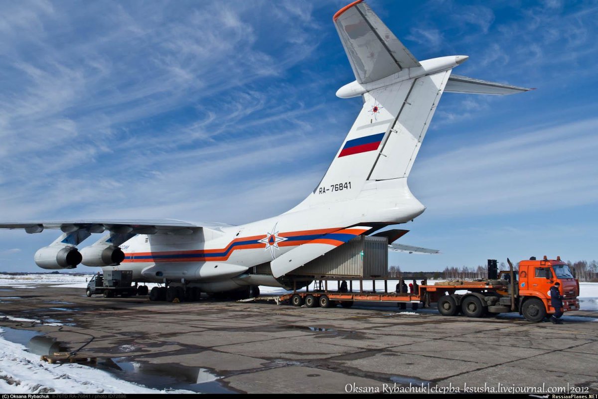 Ил-76 грузовой отсек