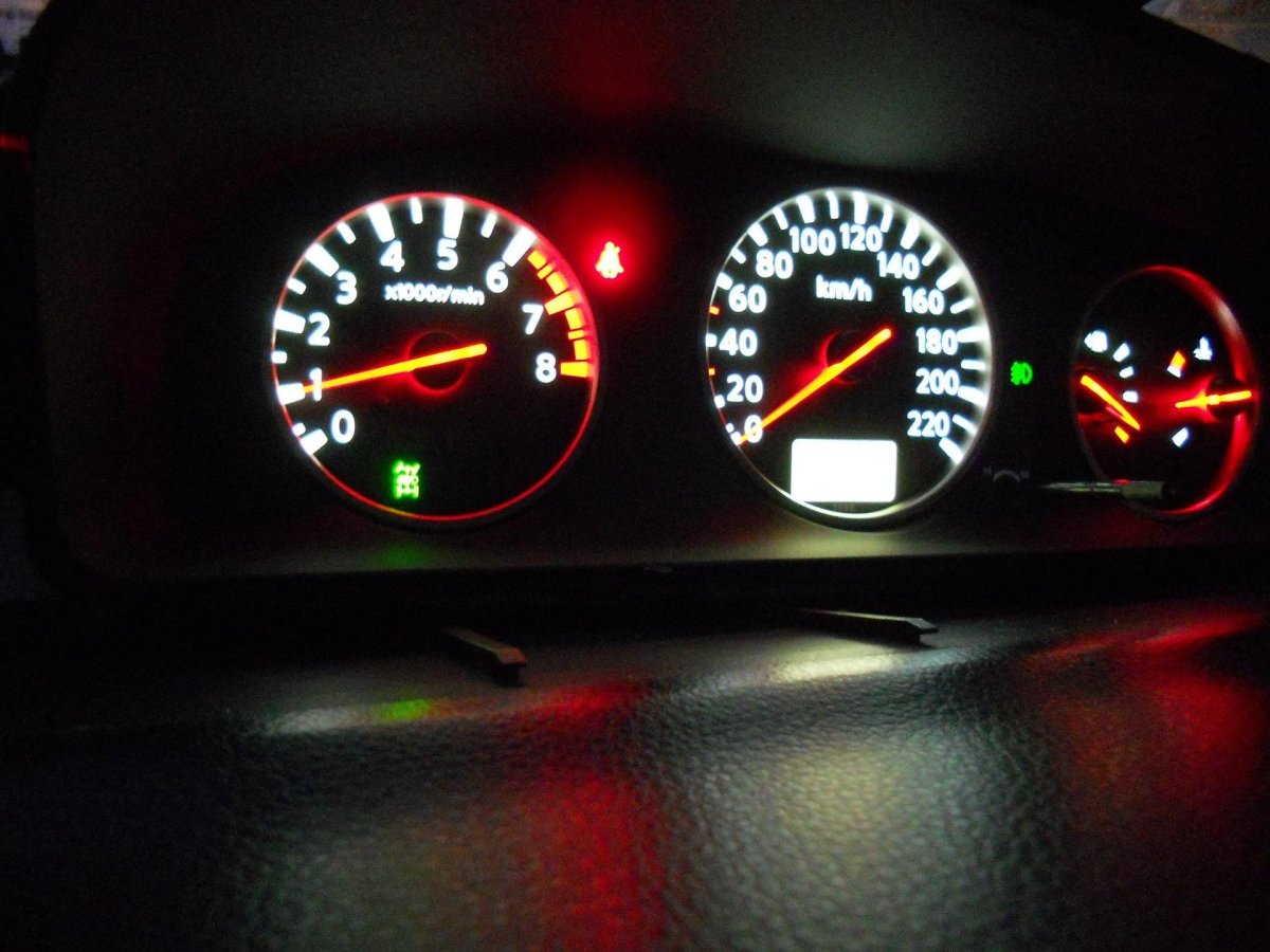 Ниссан х Трейл т31 подсветка приборов