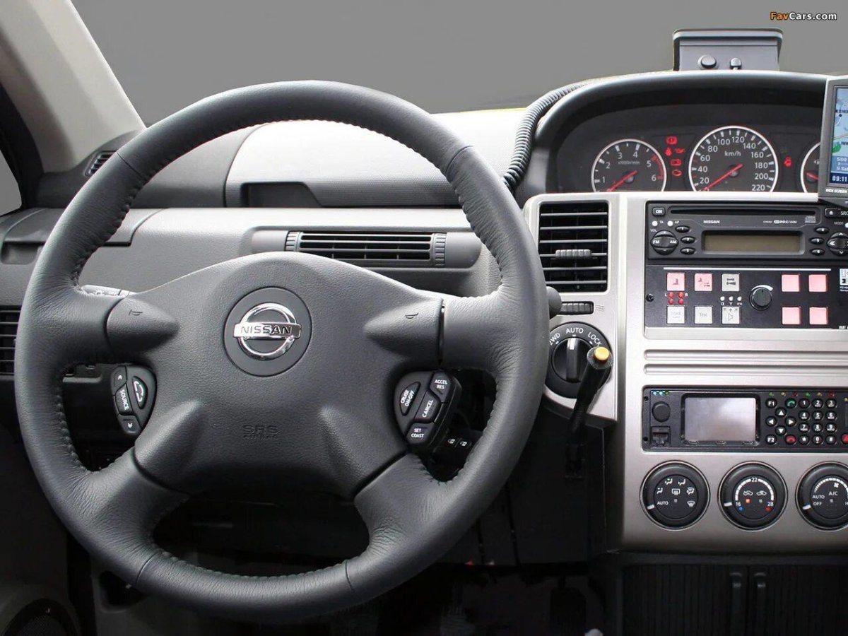 Nissan x-Trail t30 салон