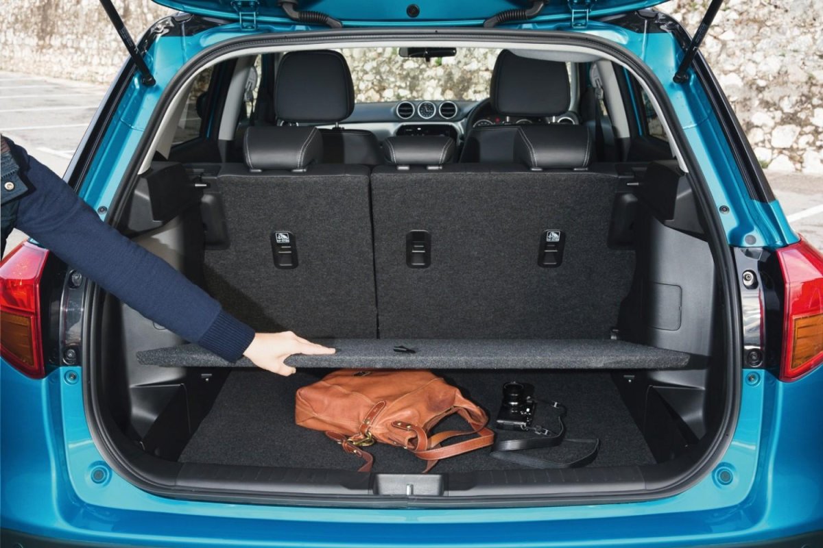 Suzuki Vitara 2015 багажник