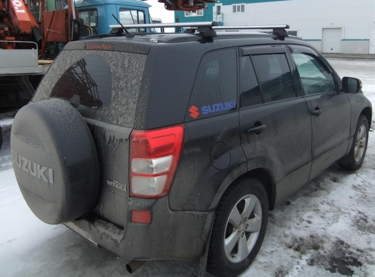 Сузуки Гранд Витара 2008 багажник