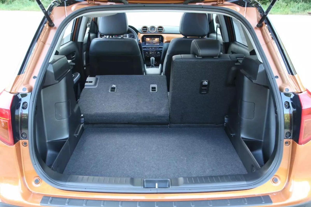 Сузуки Гранд Витара 2008 багажник