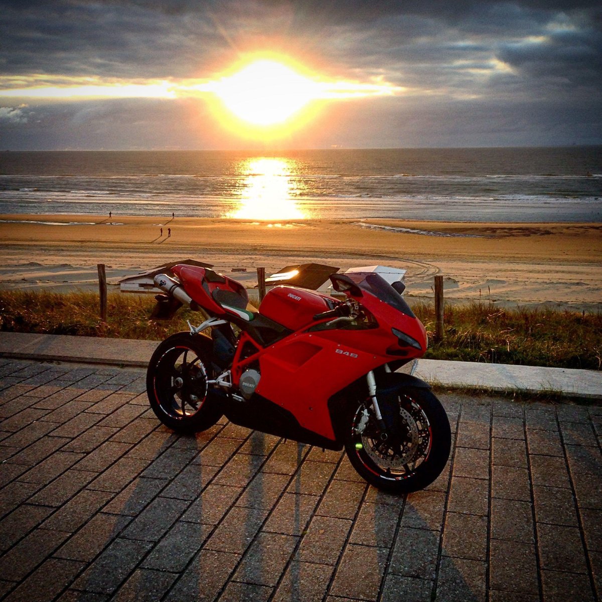 Yamaha r6 Sunset
