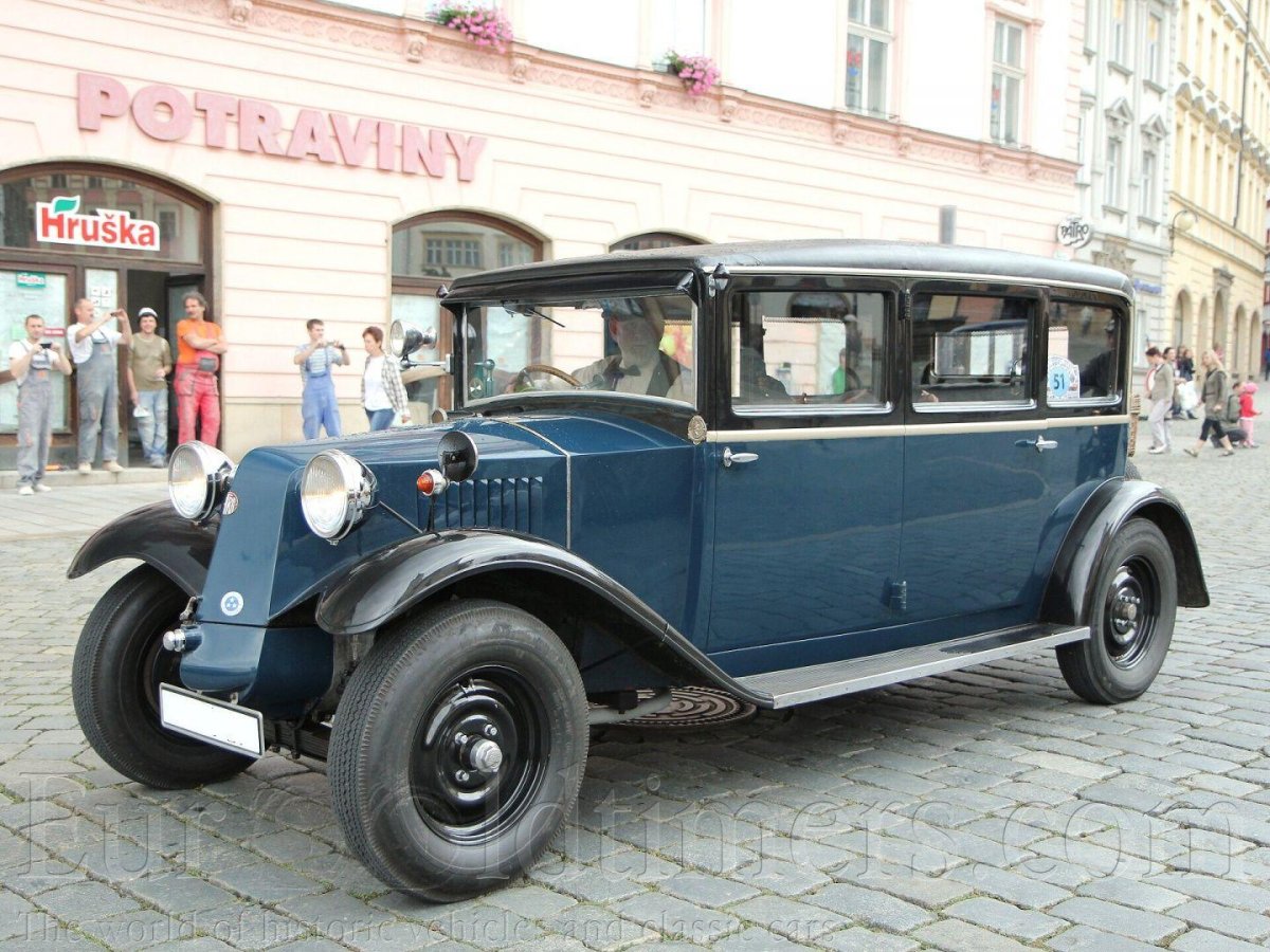Tatra 52