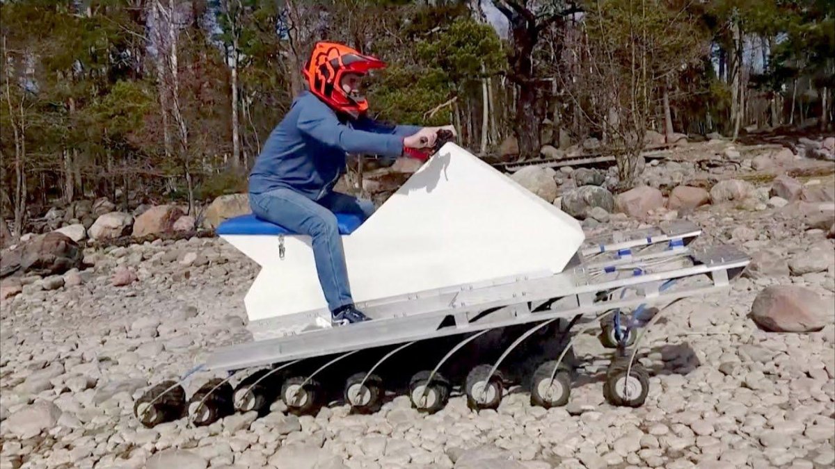 Снегоболотоход колесный