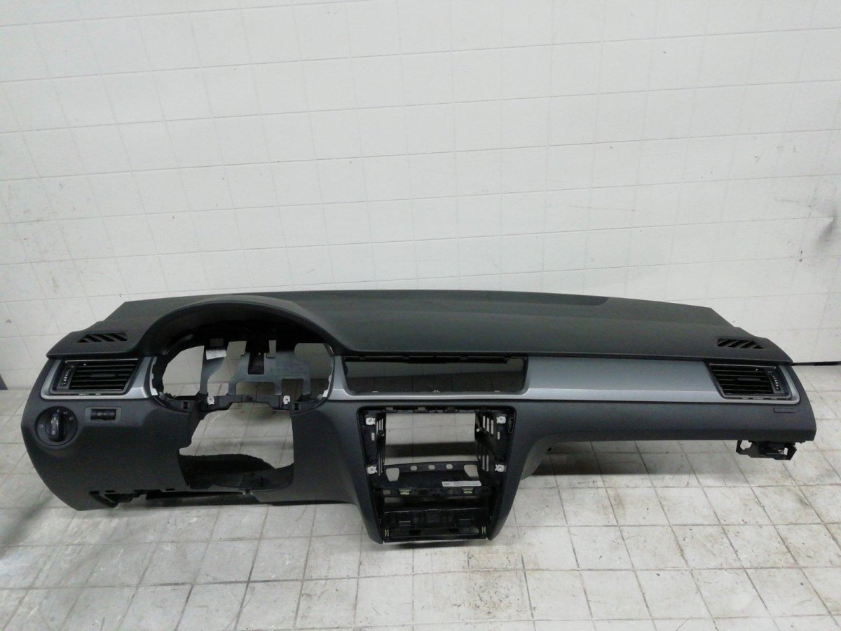 Торпеда Шкода Рапид 2017